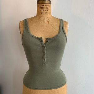 Rib knit henley crop